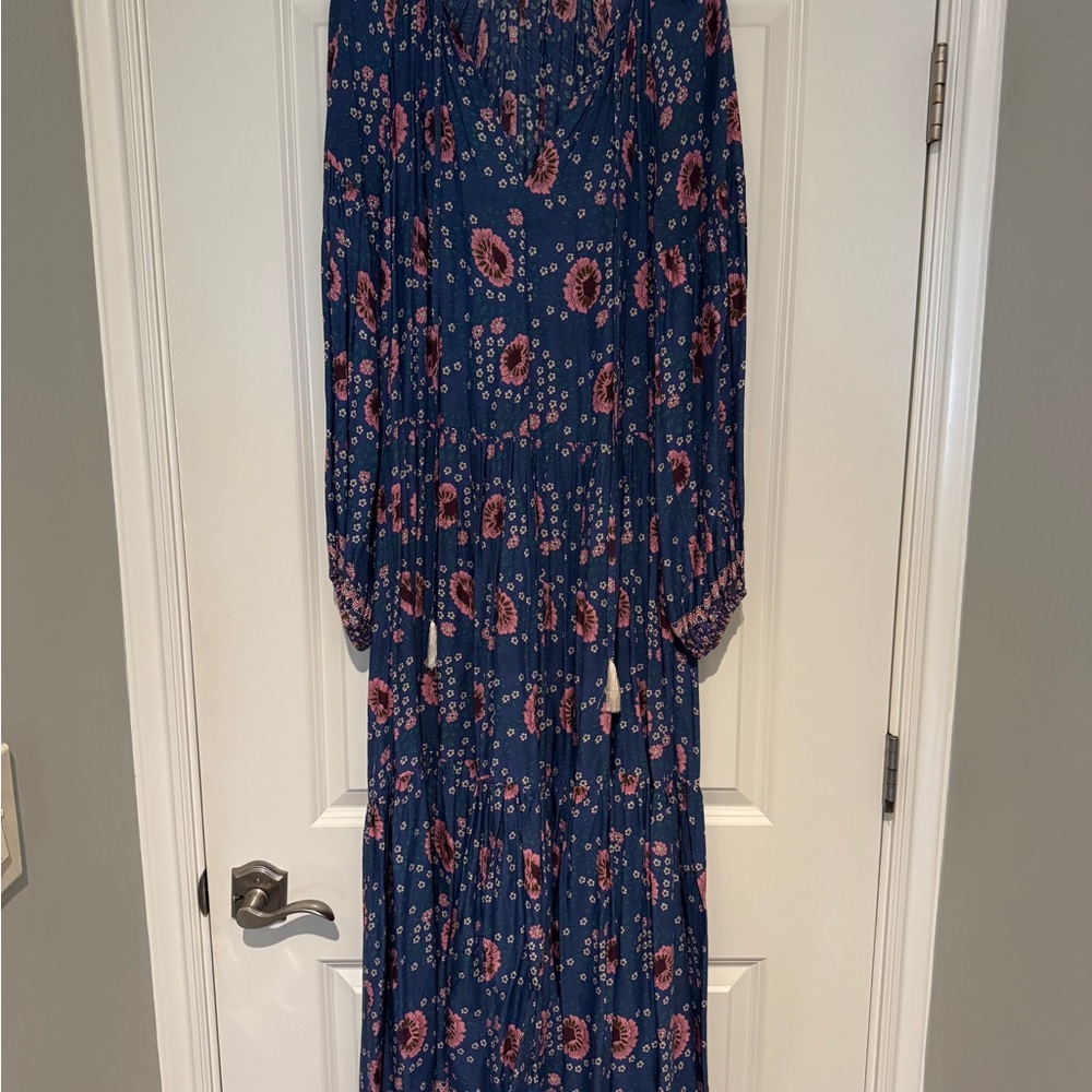 Natalie Martin Navy Floral Long Sleeve Dress